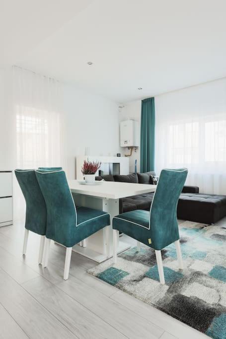 Ambassador Apartment Baia Mare Exteriör bild